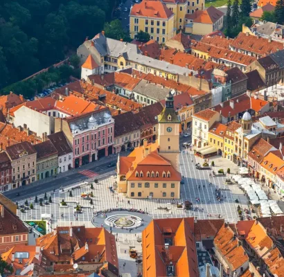 Piata-Sfatului-din-Brasov